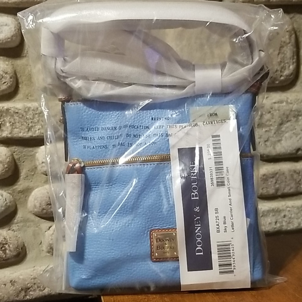 *NEW* Dooney & Bourke Pebble Leather Letter Carrier Crossbody Bag in Sky Blue